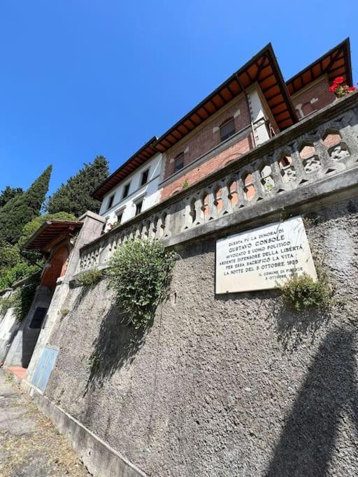 Attico In Villa Storica - Dolcevita Holiday Florencia Exterior foto