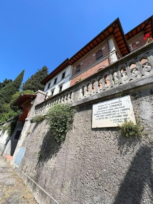 Attico In Villa Storica - Dolcevita Holiday Florencia Exterior foto